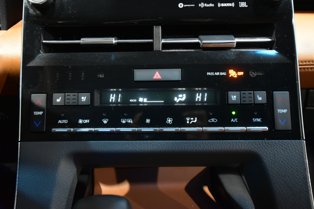 Toyota Avalon Limited (Natl) 2019