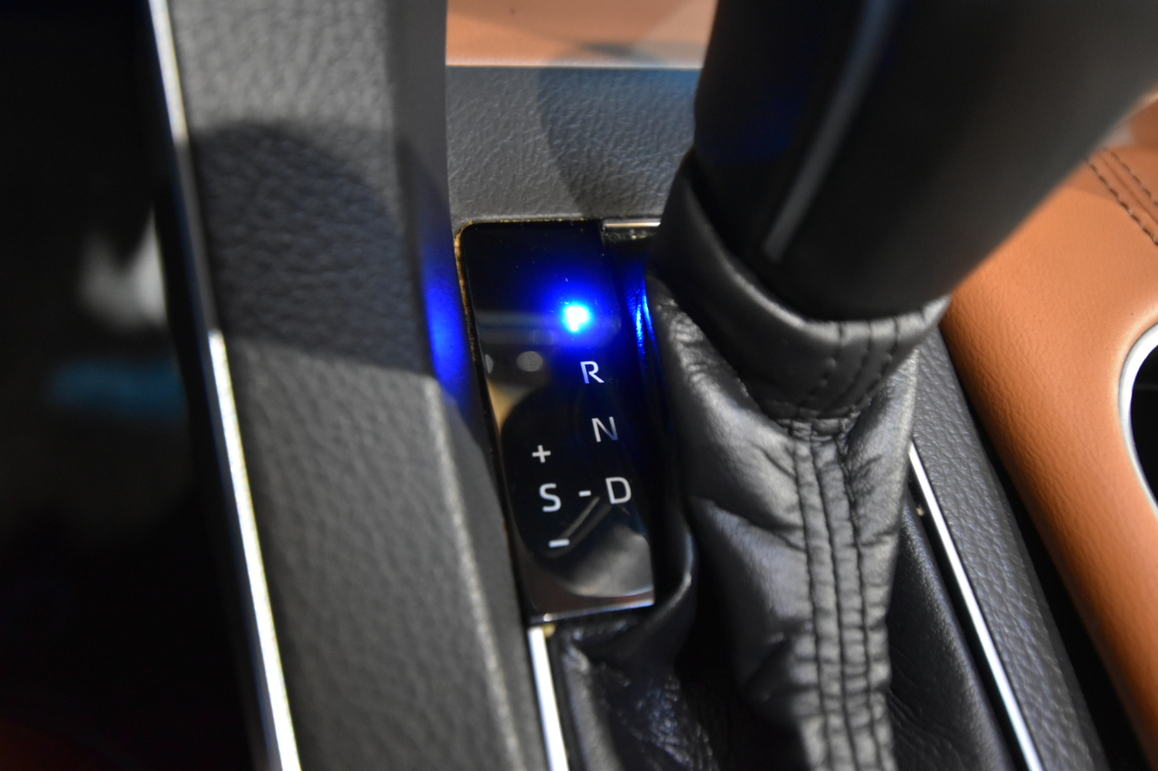 Toyota Avalon Limited (Natl) 2019