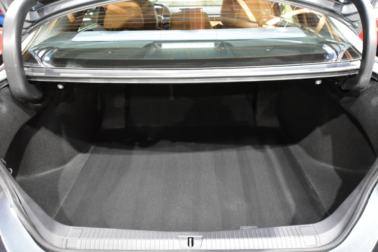 Toyota Avalon Limited (Natl) 2019