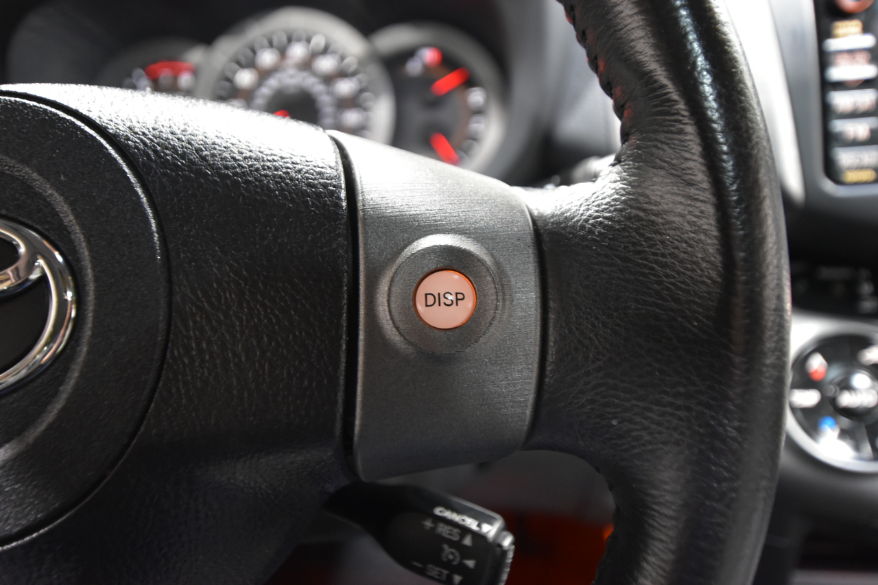 Toyota RAV4 4WD 4dr V6 5-Spd AT Ltd (Natl) 2011