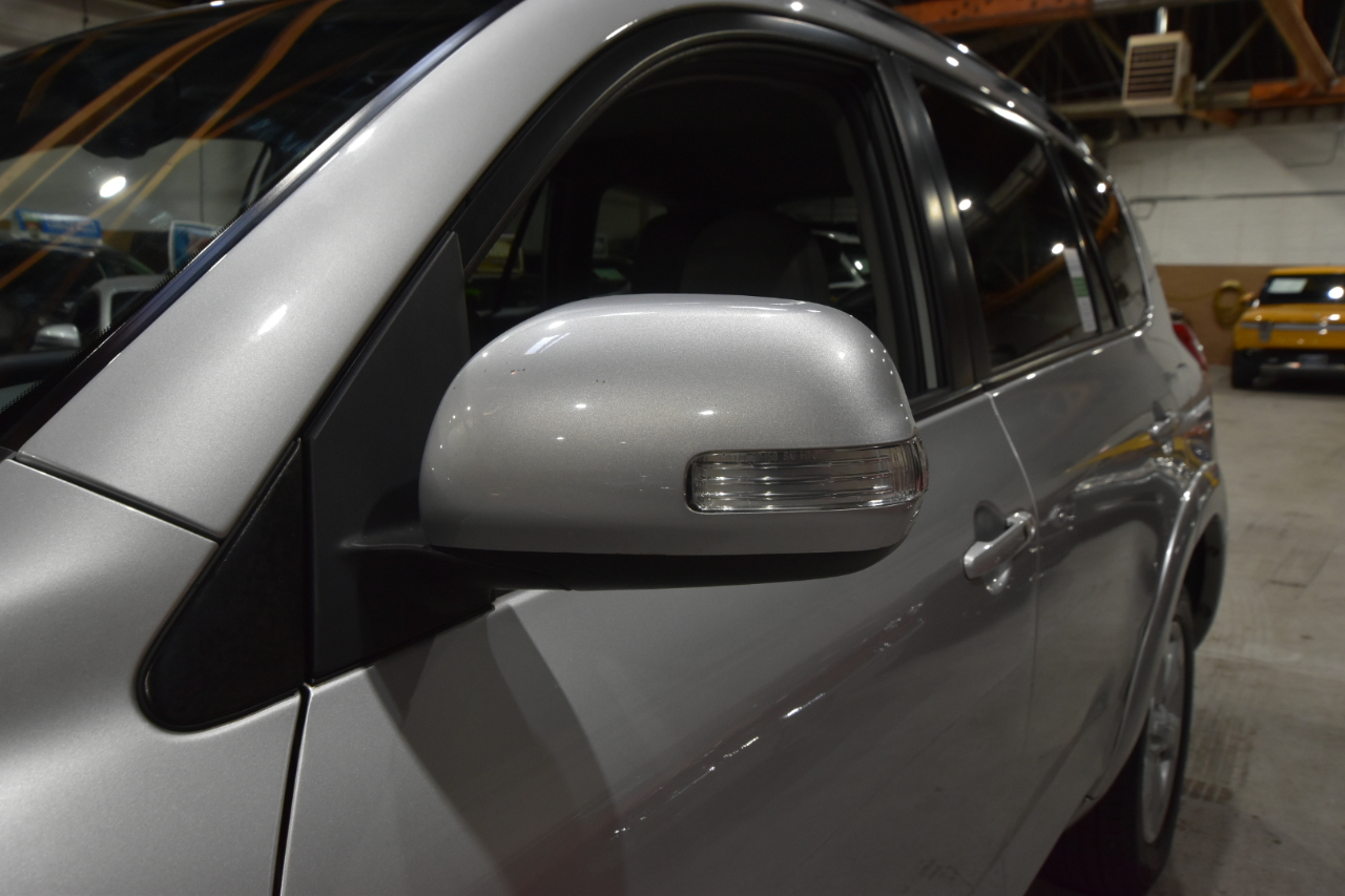 Toyota RAV4 4WD 4dr V6 5-Spd AT Ltd (Natl) 2011