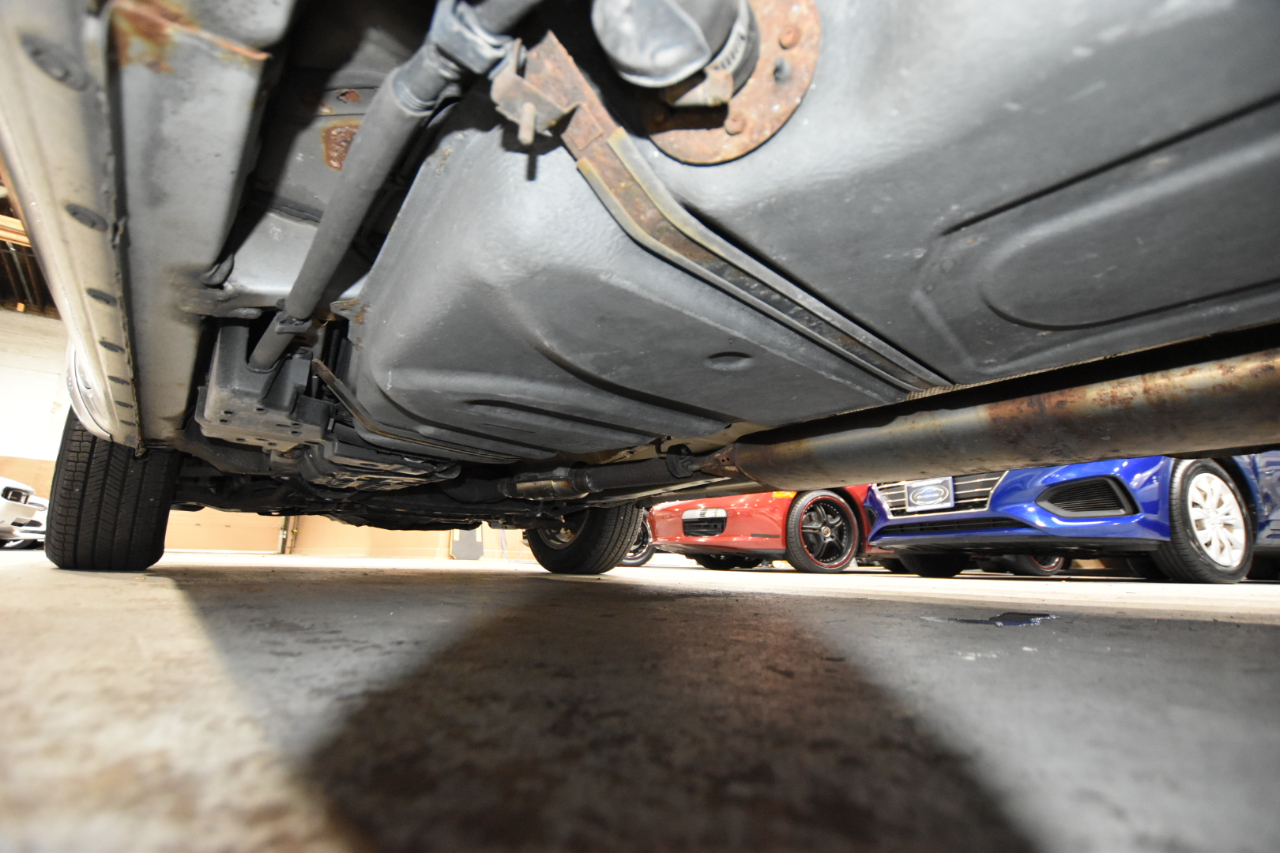 Toyota RAV4 4WD 4dr V6 5-Spd AT Ltd (Natl) 2011