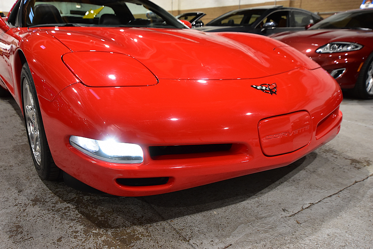 Chevrolet Corvette 2dr Cpe 2002