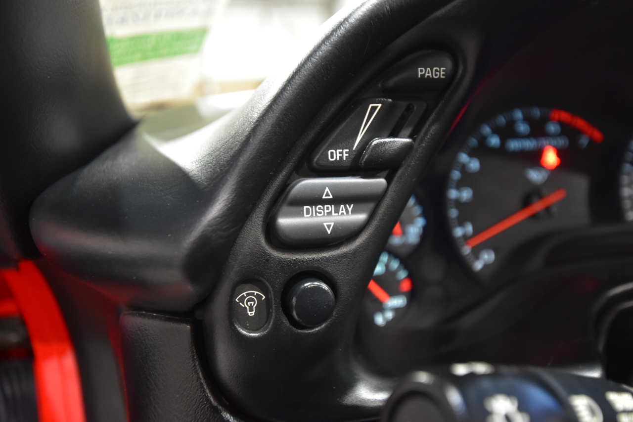 Chevrolet Corvette 2dr Cpe 2002