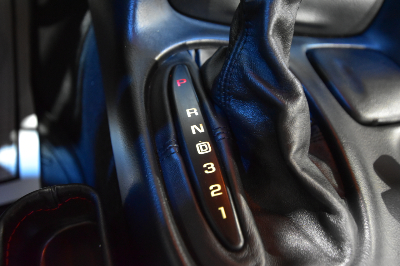 Chevrolet Corvette 2dr Cpe 2002