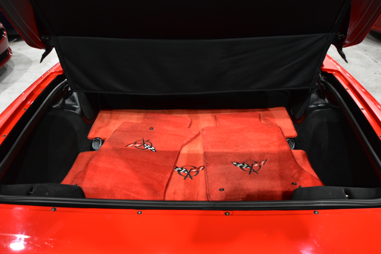 Chevrolet Corvette 2dr Cpe 2002