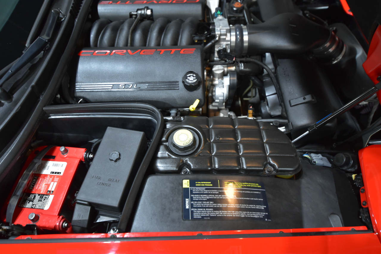 Chevrolet Corvette 2dr Cpe 2002