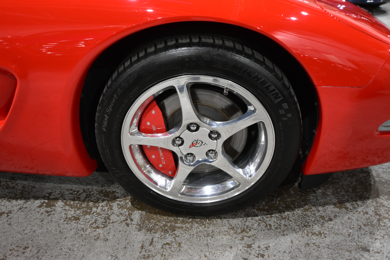 Chevrolet Corvette 2dr Cpe 2002