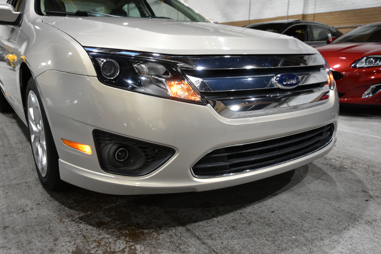 Ford Fusion 4dr Sdn SE FWD 2010
