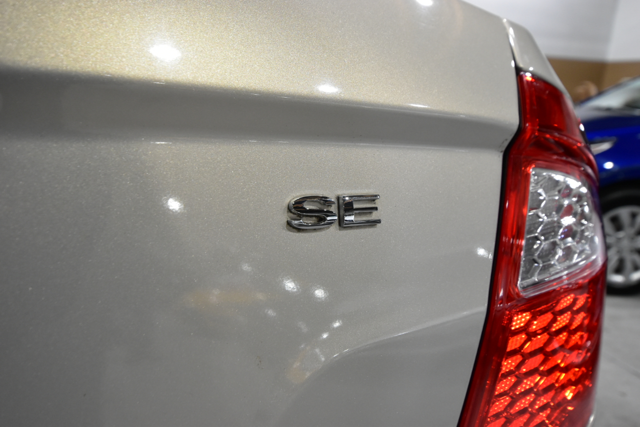 Ford Fusion 4dr Sdn SE FWD 2010