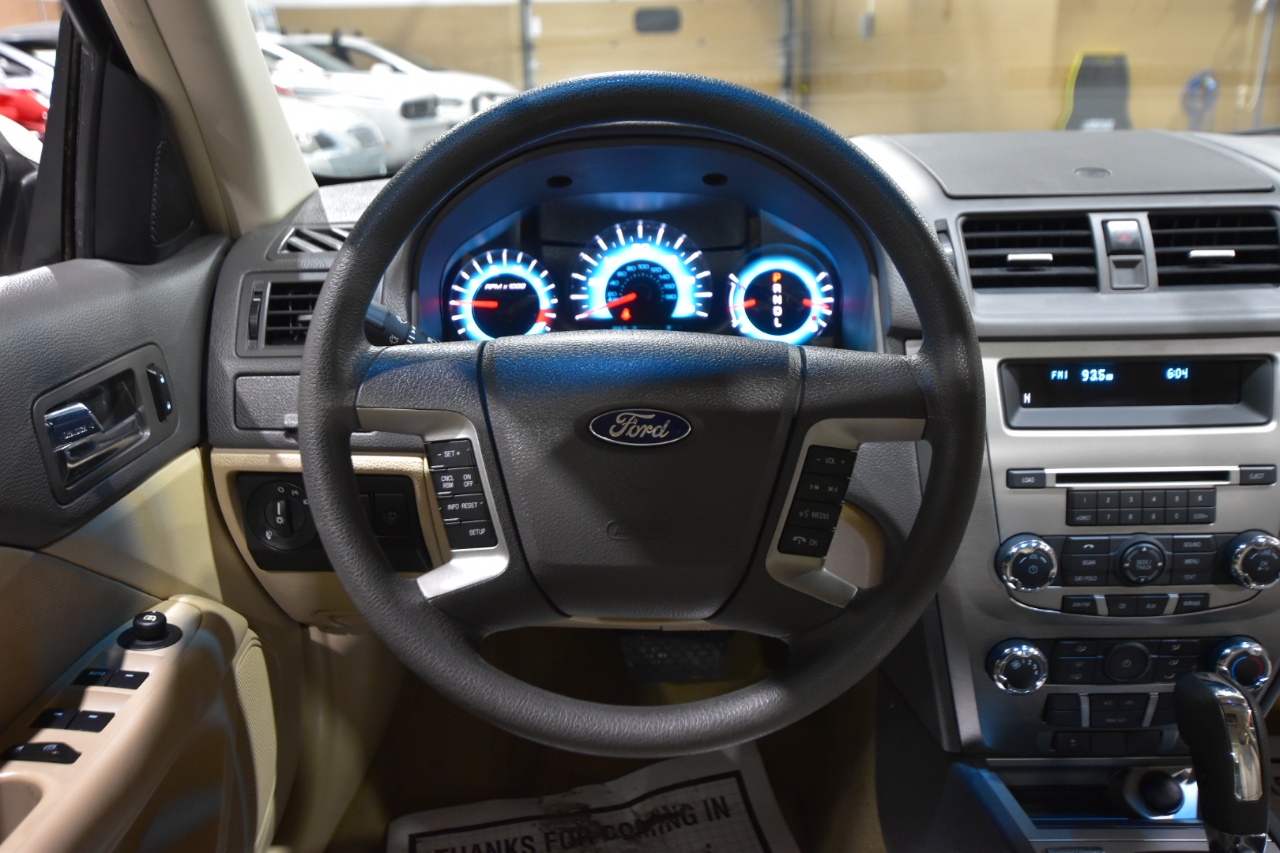 Ford Fusion 4dr Sdn SE FWD 2010