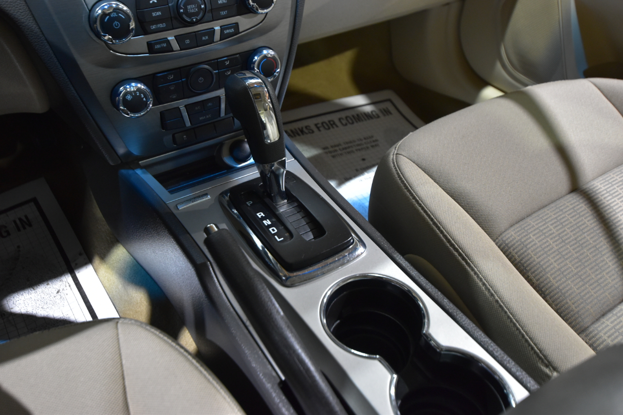 Ford Fusion 4dr Sdn SE FWD 2010