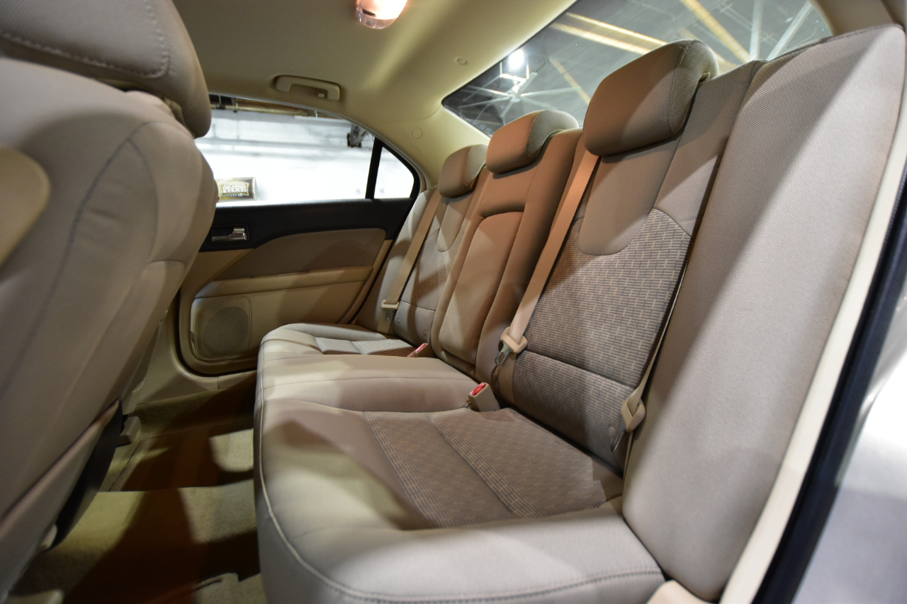 Ford Fusion 4dr Sdn SE FWD 2010