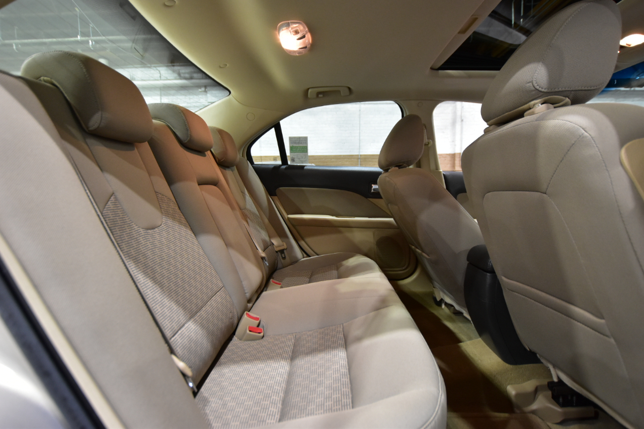 Ford Fusion 4dr Sdn SE FWD 2010