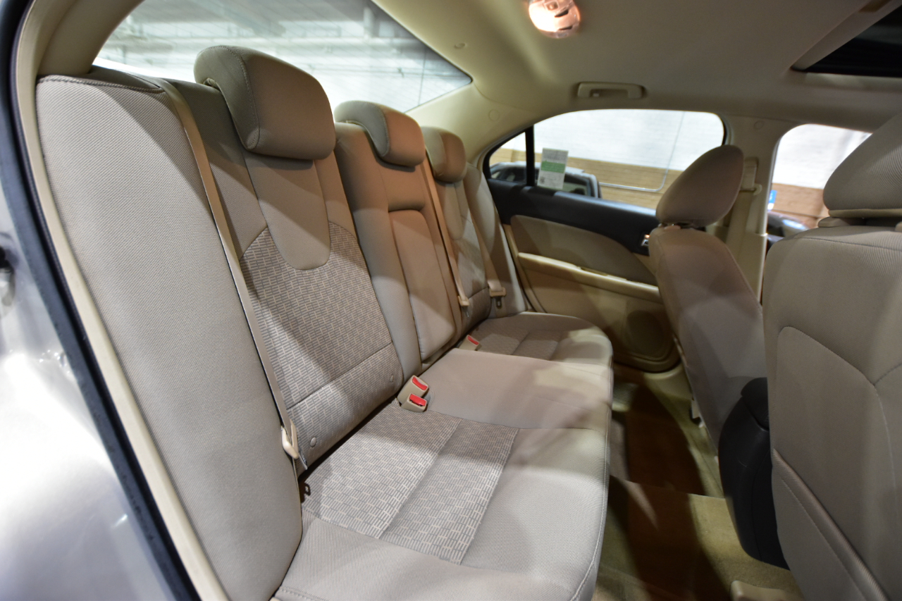 Ford Fusion 4dr Sdn SE FWD 2010