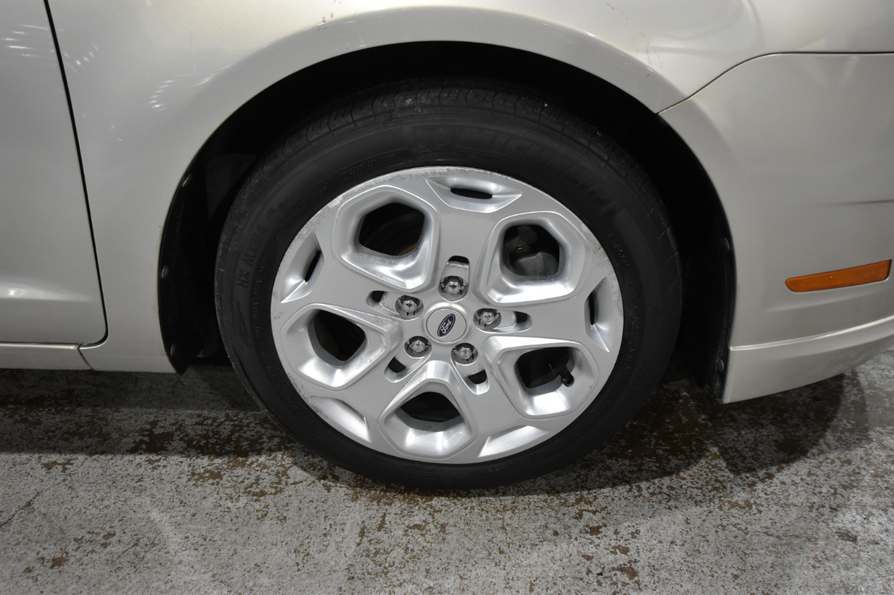 Ford Fusion 4dr Sdn SE FWD 2010