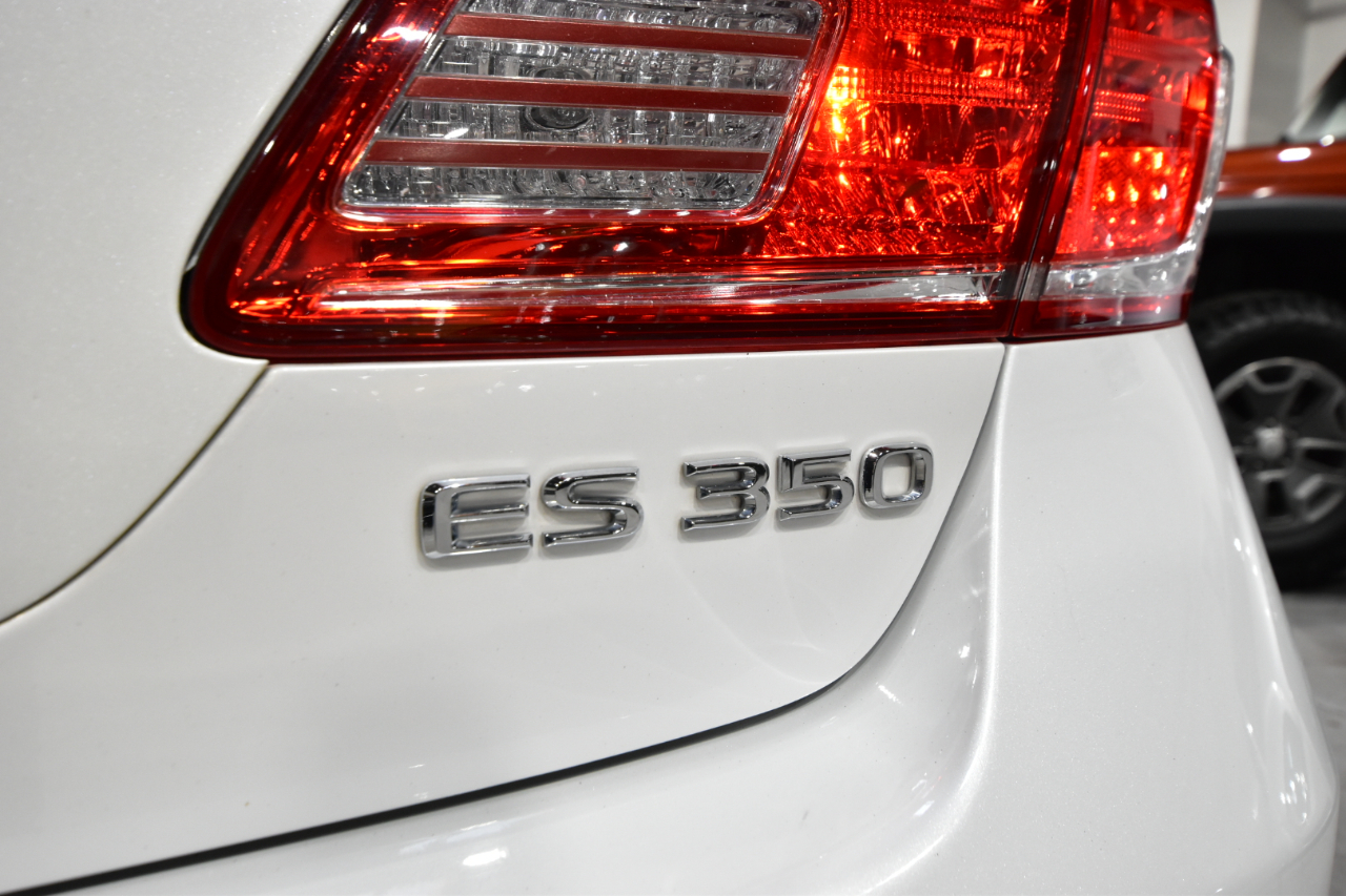 Lexus ES 350 4dr Sdn 2012