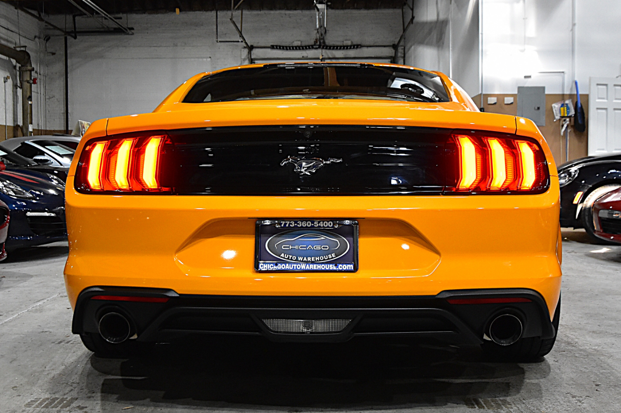 Ford Mustang EcoBoost Fastback 2018