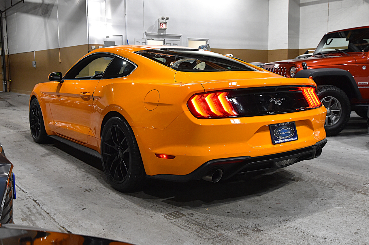 Ford Mustang EcoBoost Fastback 2018