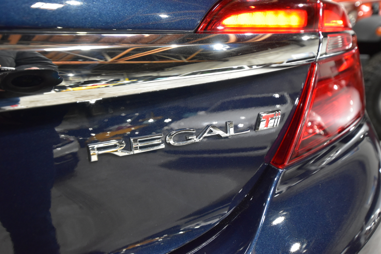 Buick Regal 4dr Sdn Turbo FWD 2016