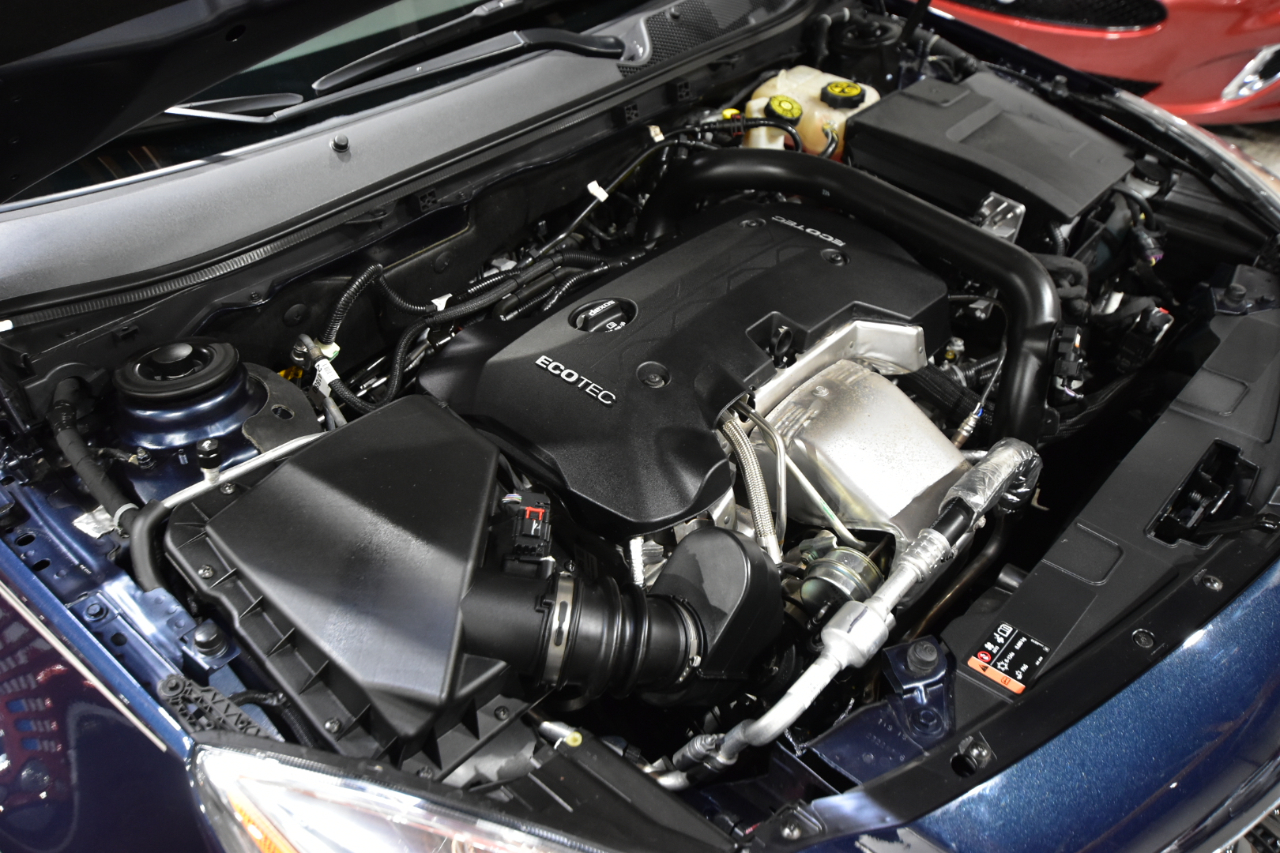 Buick Regal 4dr Sdn Turbo FWD 2016