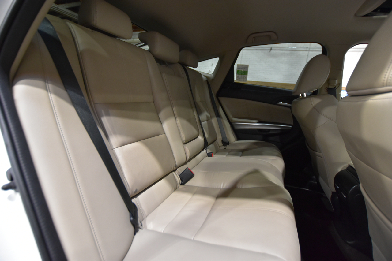 Honda Crosstour 2WD V6 5dr EX-L 2013