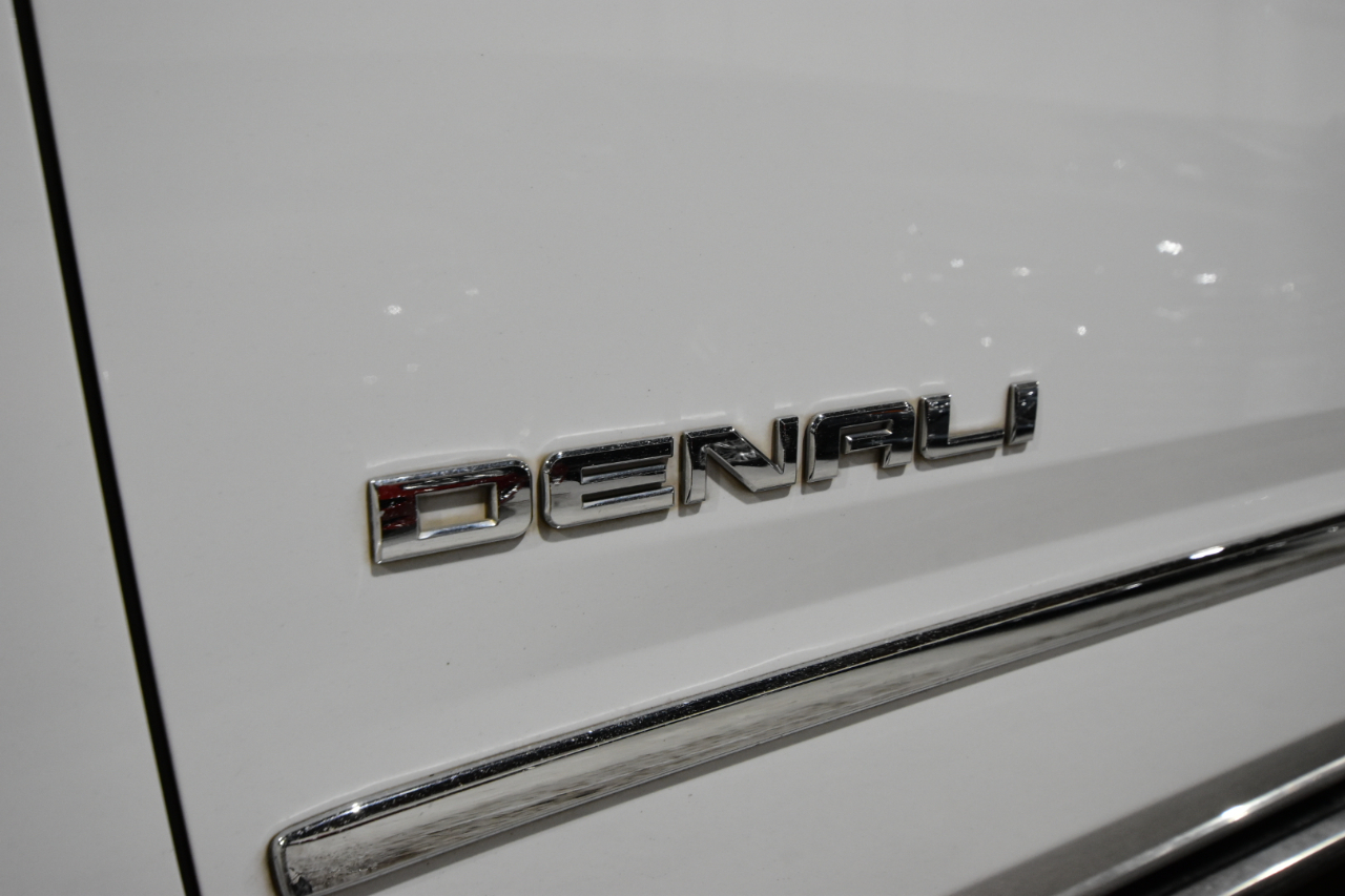 GMC Yukon 4WD 4dr Denali 2016