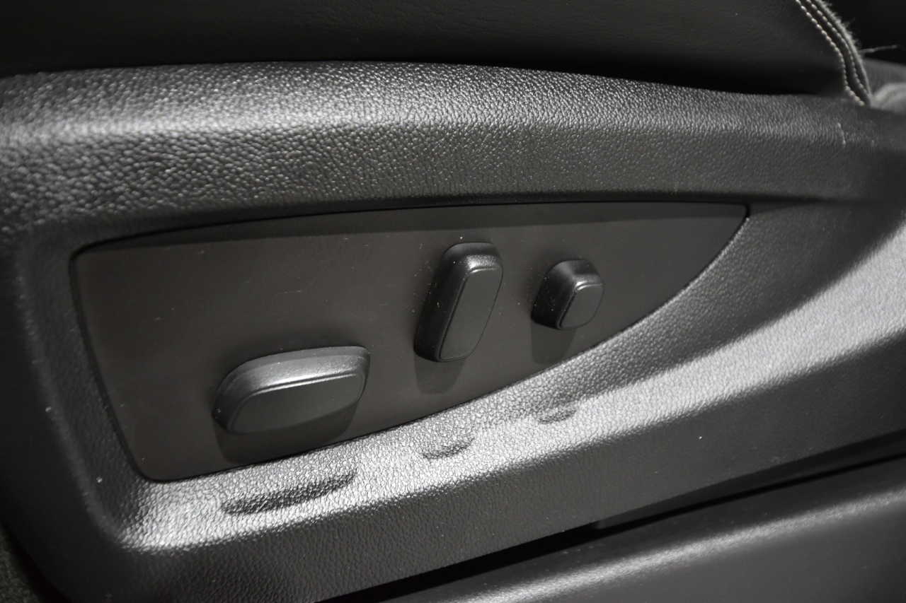 GMC Yukon 4WD 4dr Denali 2016