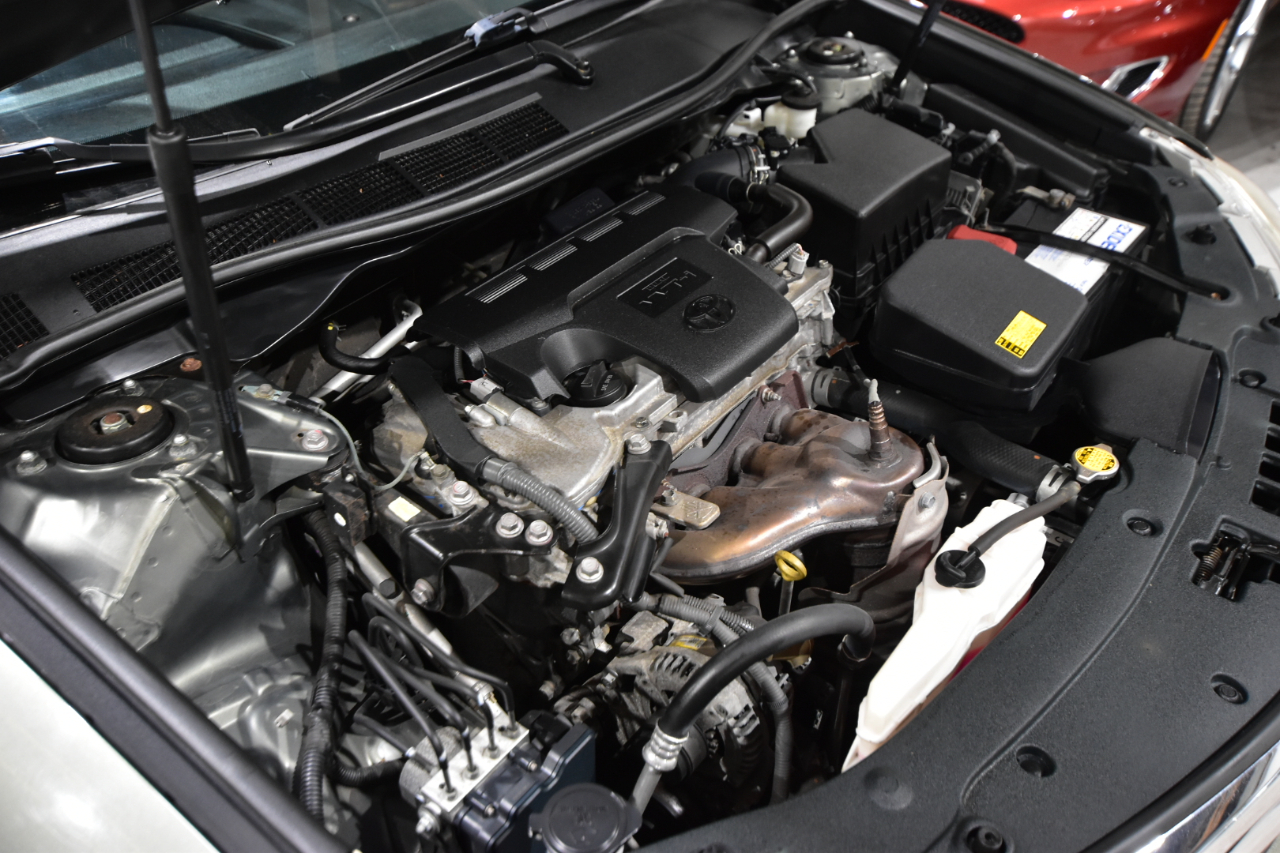 Toyota Camry 4dr Sdn I4 Auto LE (Natl) 2012