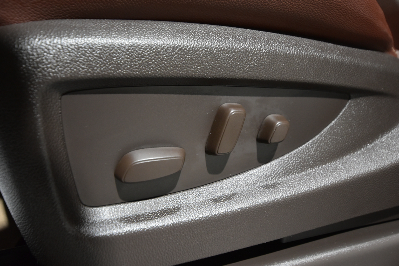 Chevrolet Tahoe 4WD 4dr Premier 2017