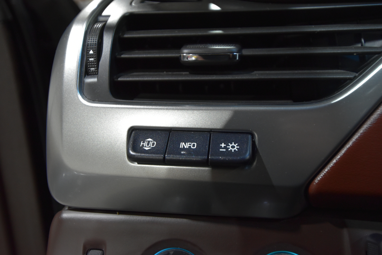 Chevrolet Tahoe 4WD 4dr Premier 2017