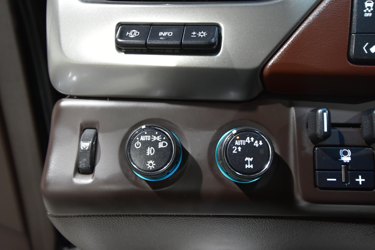 Chevrolet Tahoe 4WD 4dr Premier 2017