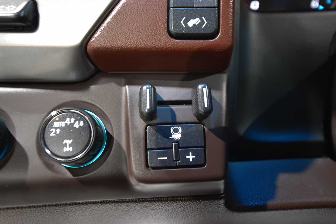 Chevrolet Tahoe 4WD 4dr Premier 2017