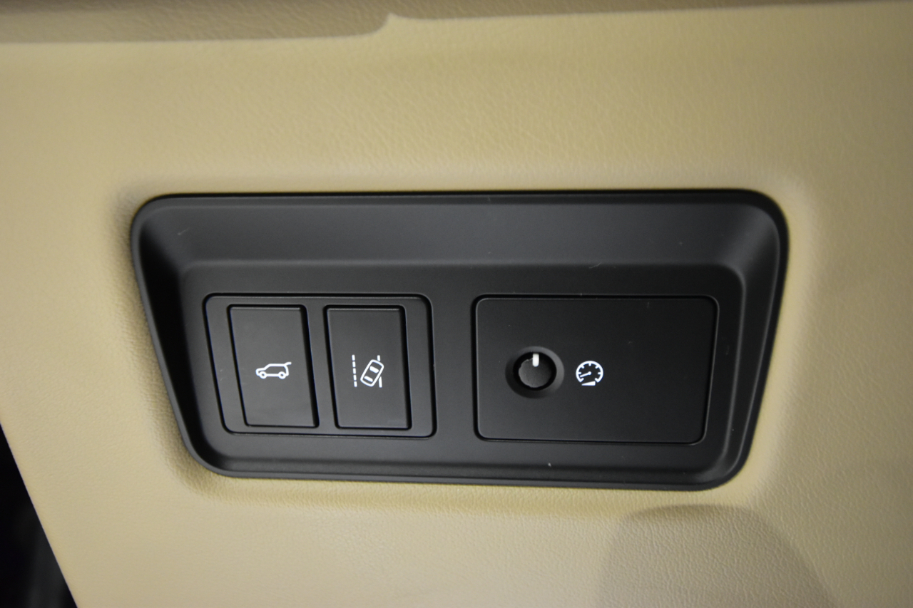 Land Rover Range Rover V8 Supercharged LWB 2017