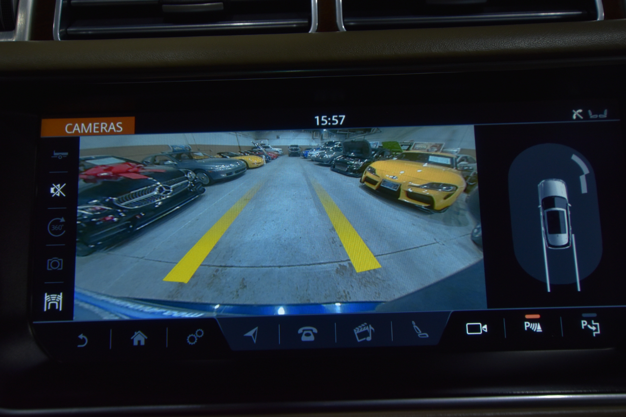 Land Rover Range Rover V8 Supercharged LWB 2017