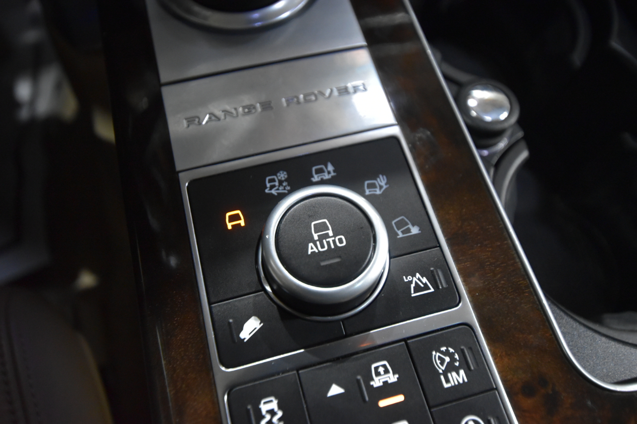 Land Rover Range Rover V8 Supercharged LWB 2017