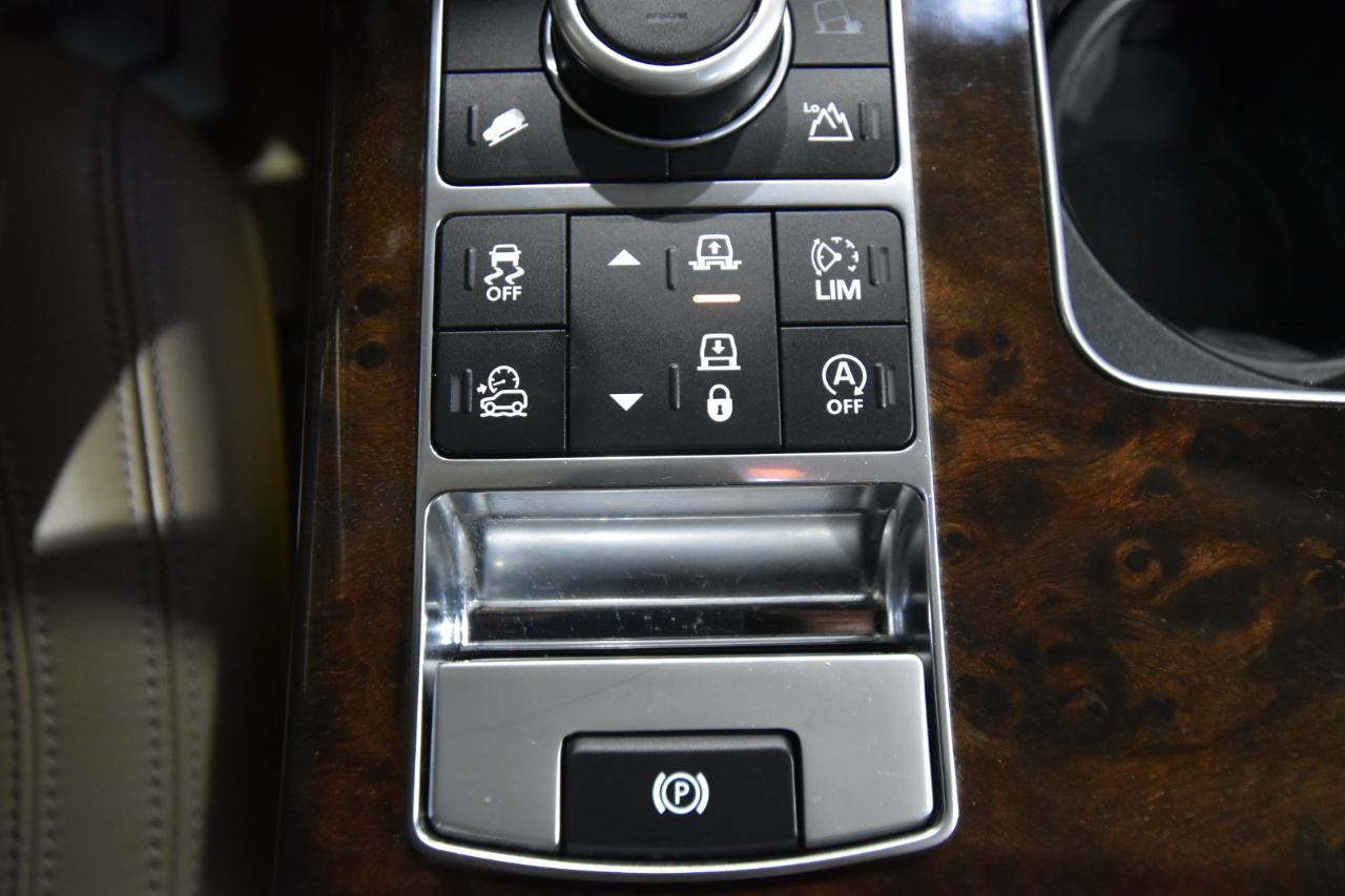 Land Rover Range Rover V8 Supercharged LWB 2017