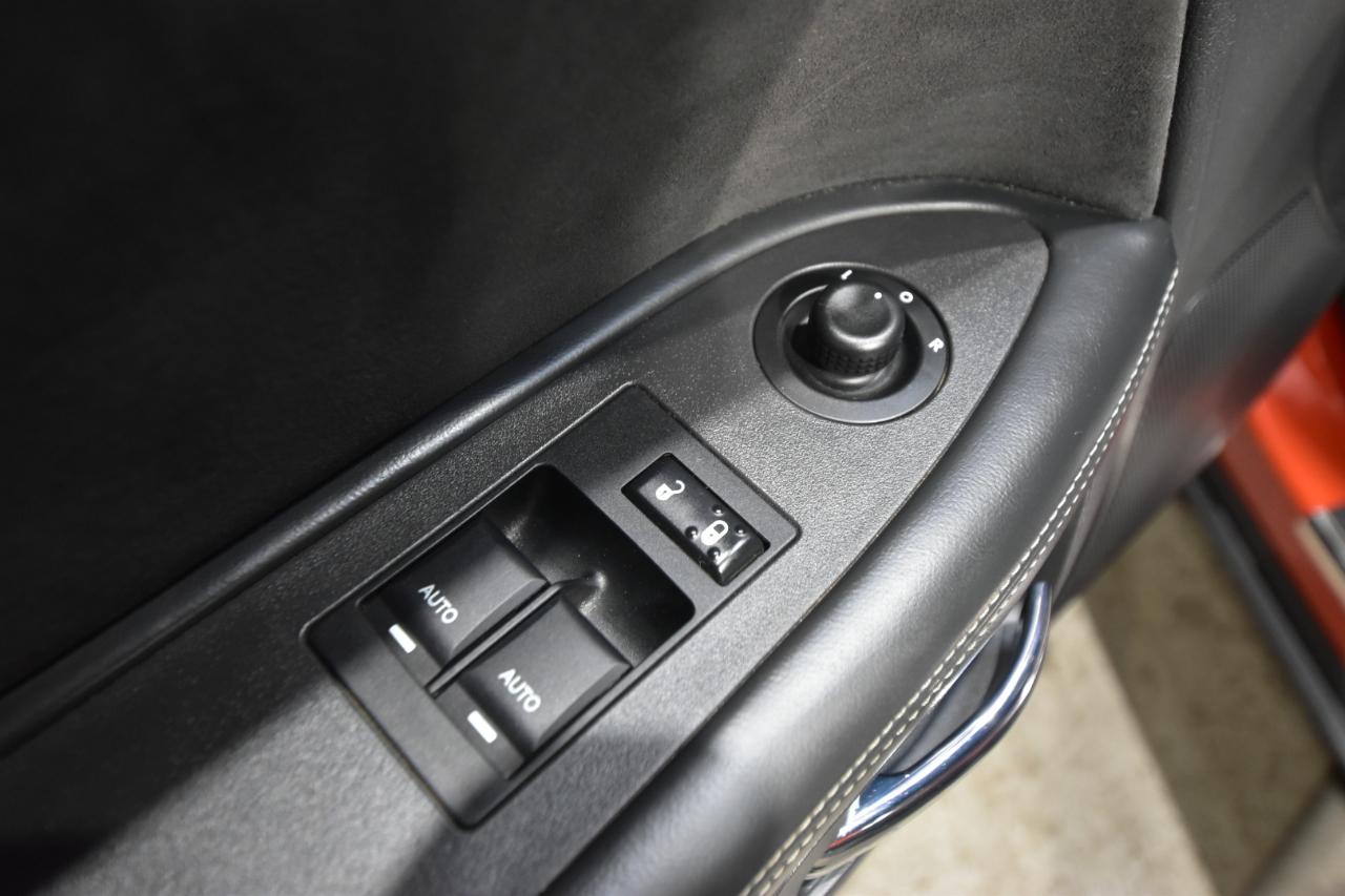 Dodge Challenger 2dr Cpe SRT8 2008