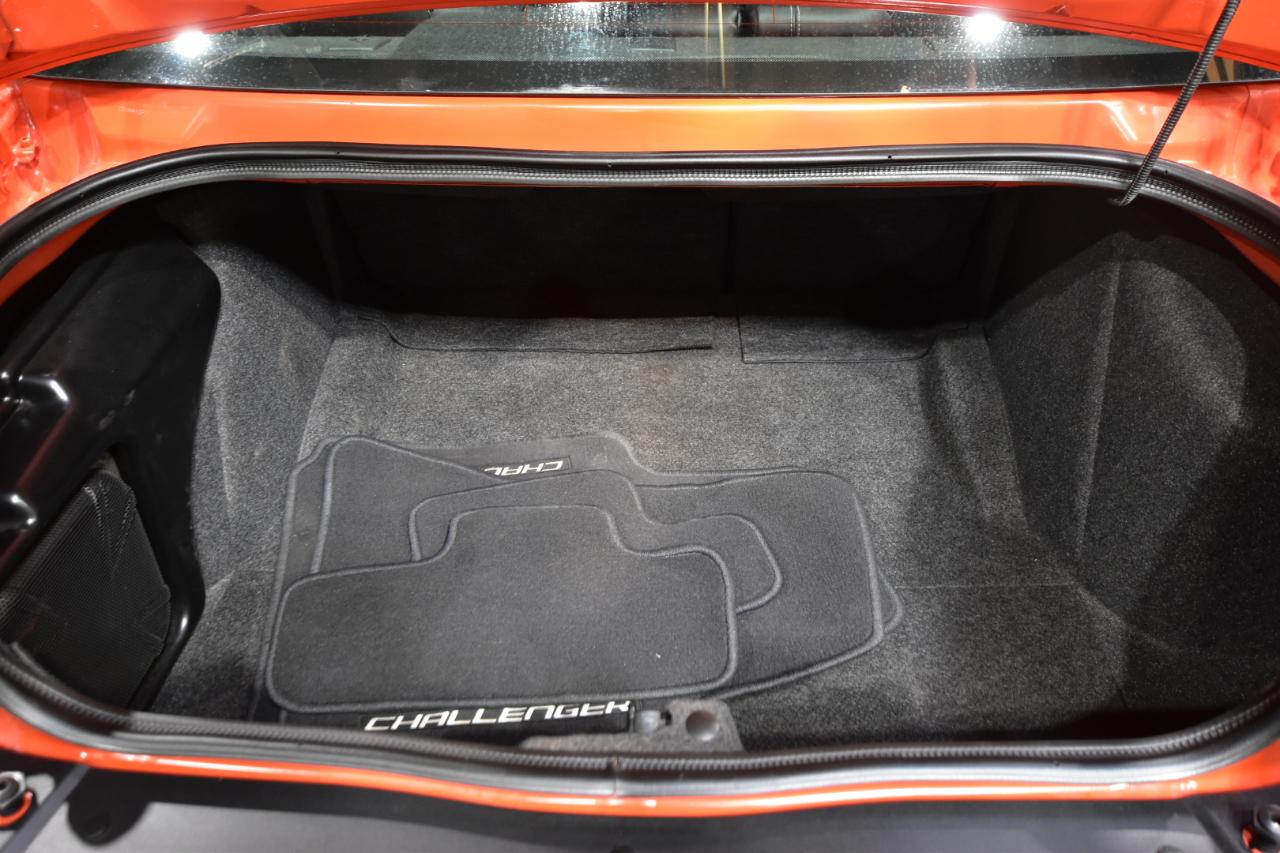 Dodge Challenger 2dr Cpe SRT8 2008