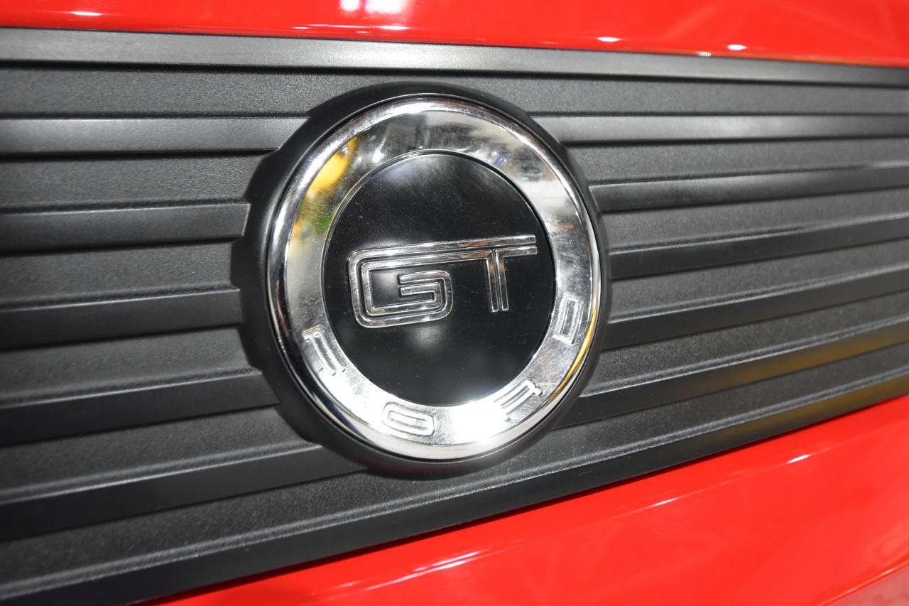 Ford Mustang 2dr Cpe GT 2010