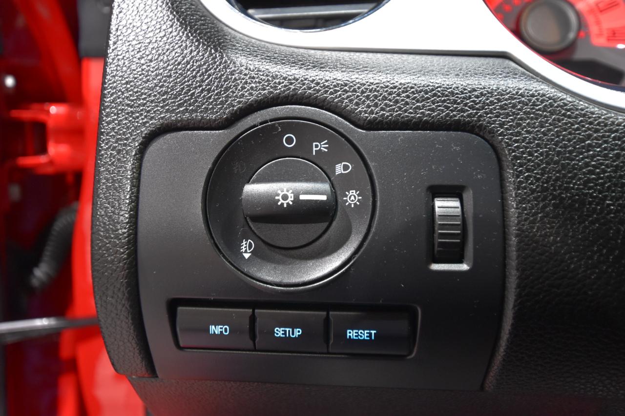 Ford Mustang 2dr Cpe GT 2010