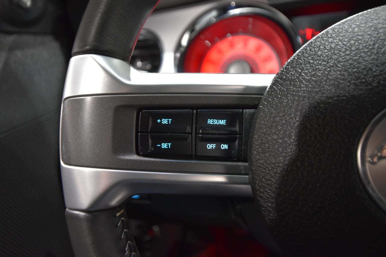 Ford Mustang 2dr Cpe GT 2010