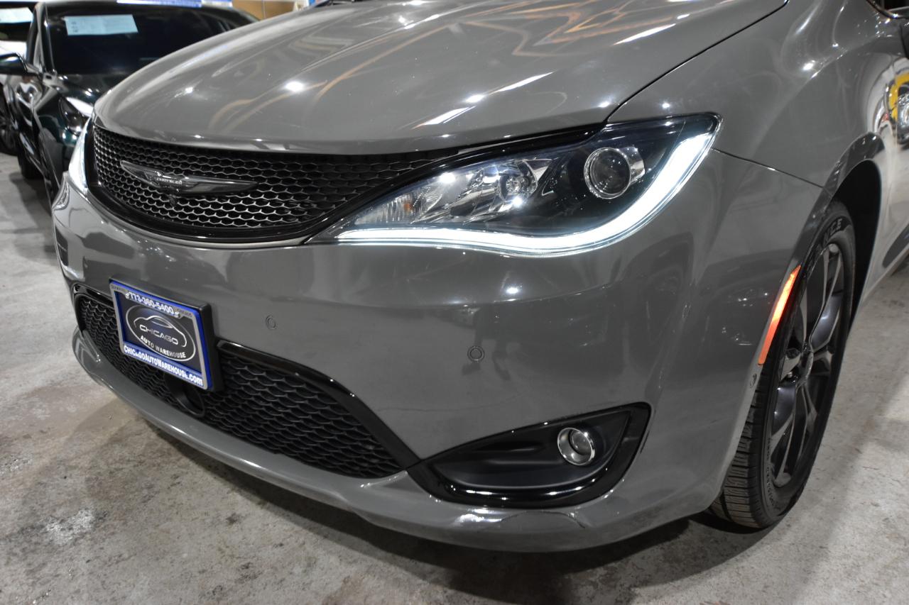 Chrysler Pacifica Touring L FWD 2020