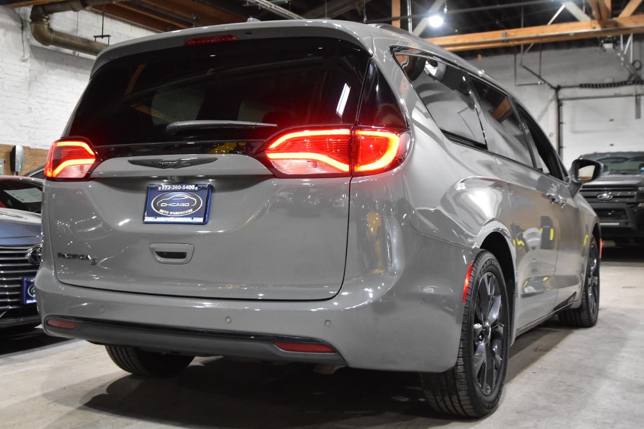 Chrysler Pacifica Touring L FWD 2020
