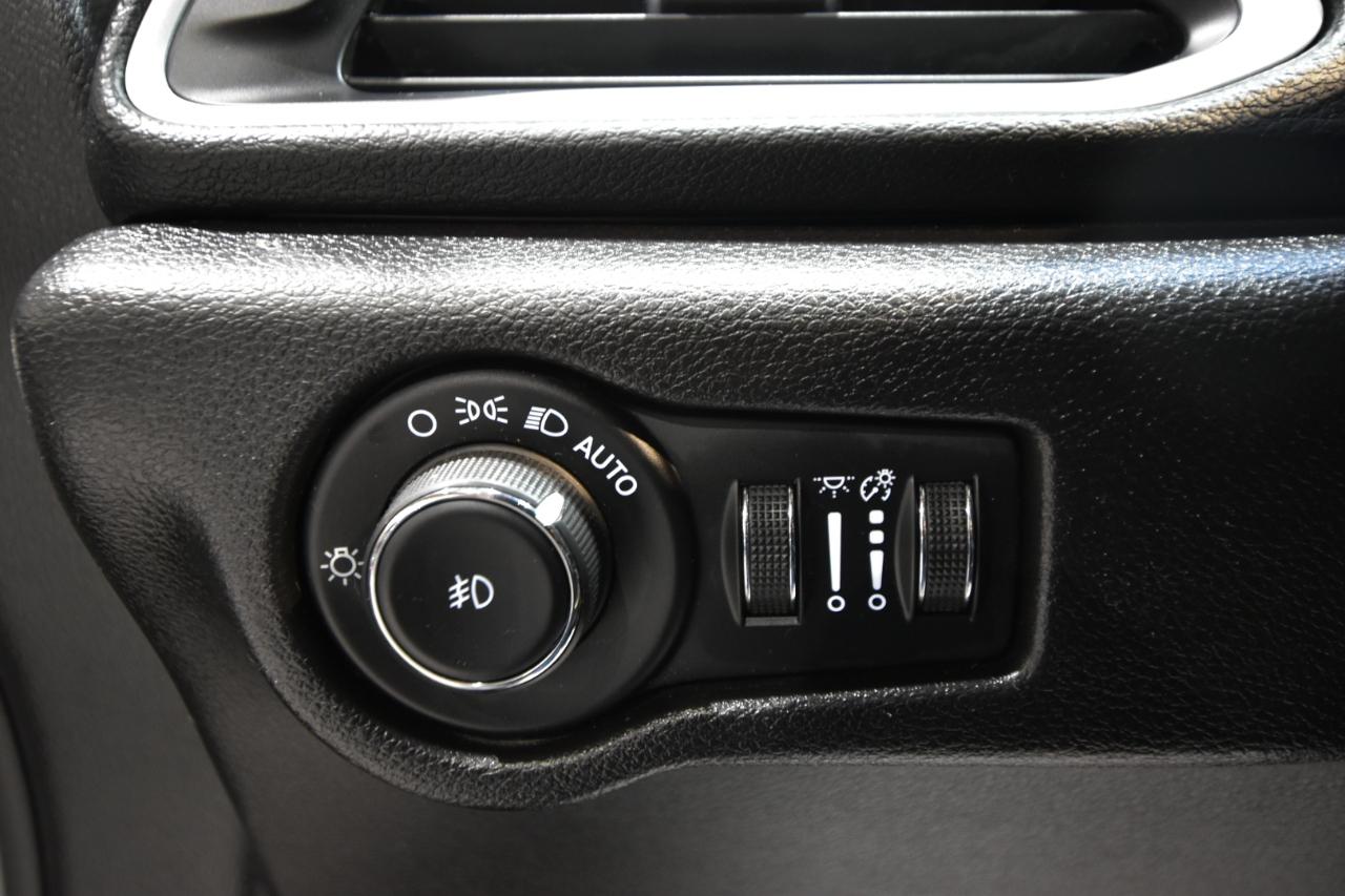 Chrysler Pacifica Touring L FWD 2020