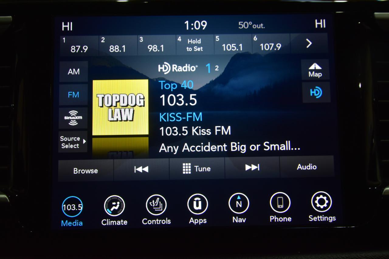 Chrysler Pacifica Touring L FWD 2020