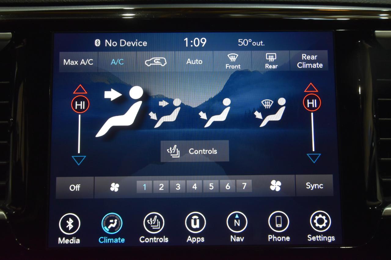 Chrysler Pacifica Touring L FWD 2020