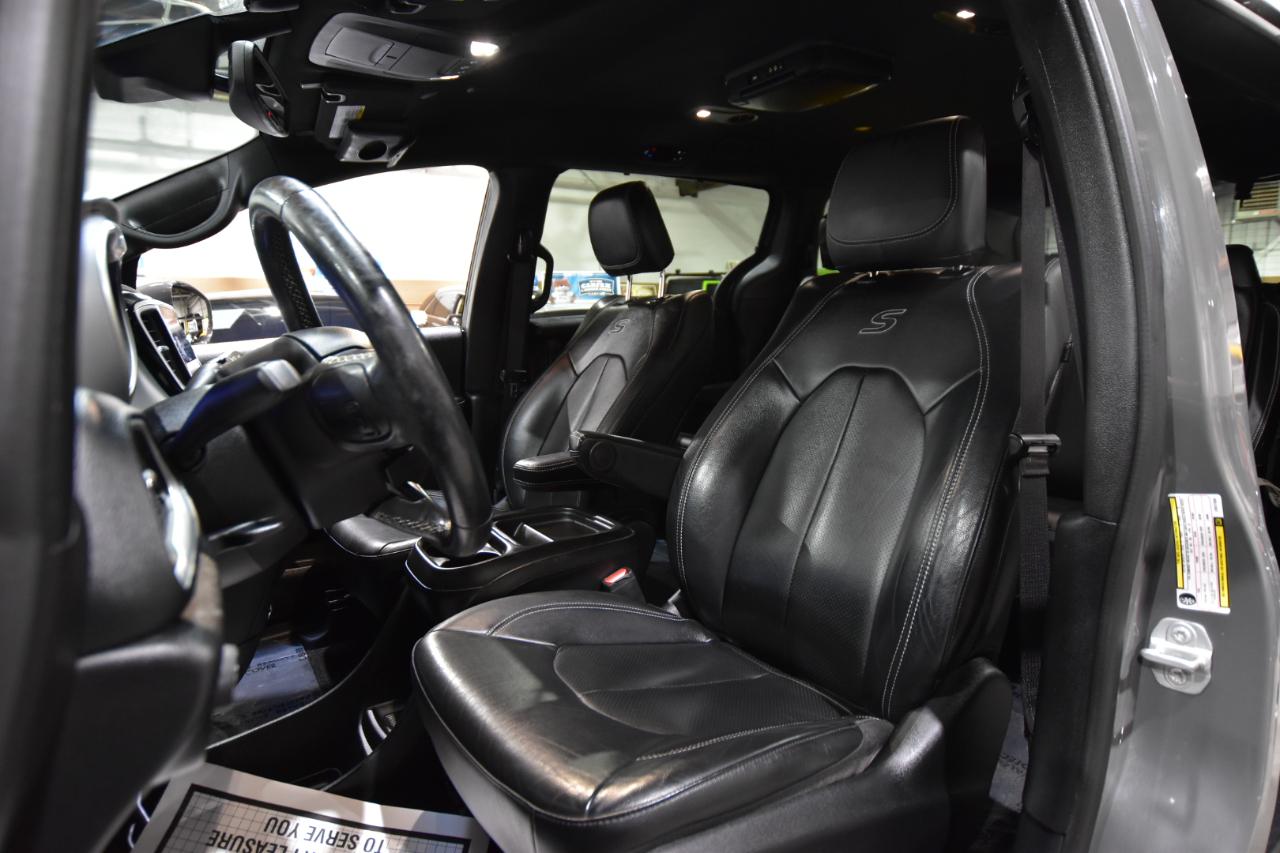 Chrysler Pacifica Touring L FWD 2020