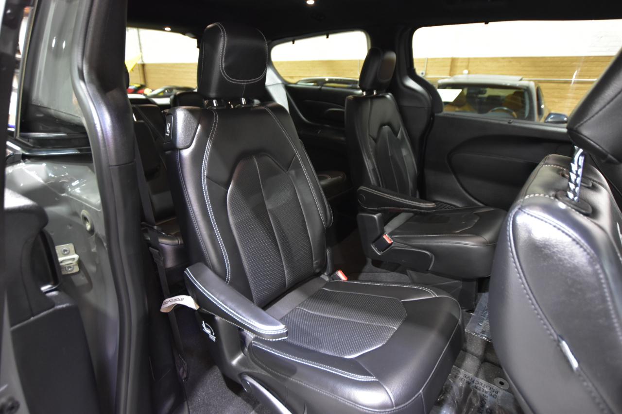 Chrysler Pacifica Touring L FWD 2020