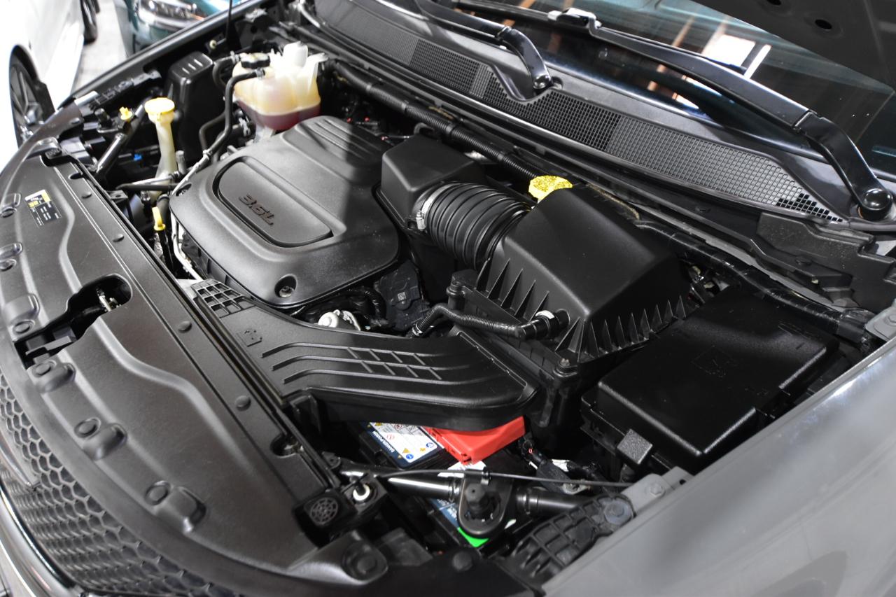 Chrysler Pacifica Touring L FWD 2020